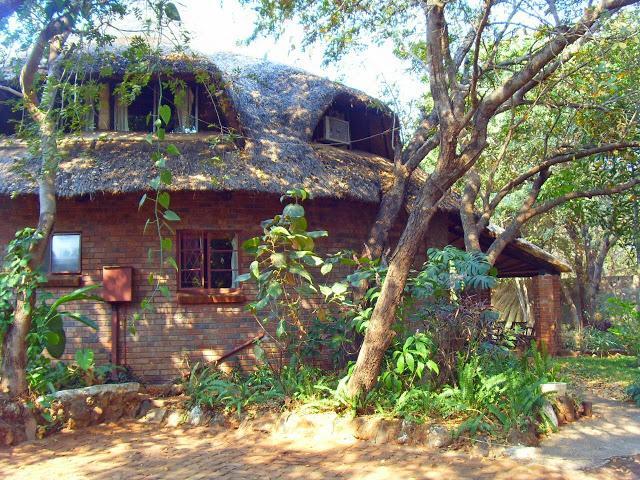 Mosi-Ua-Tunya Lodge Victoria Falls Eksteriør billede