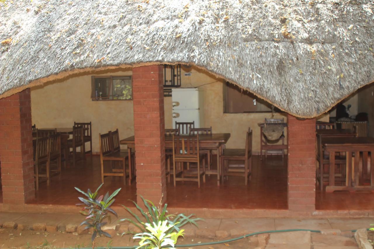 Mosi-Ua-Tunya Lodge Victoria Falls Eksteriør billede