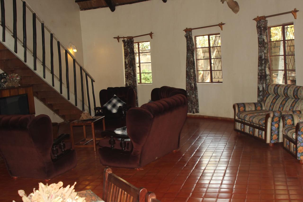 Mosi-Ua-Tunya Lodge Victoria Falls Eksteriør billede