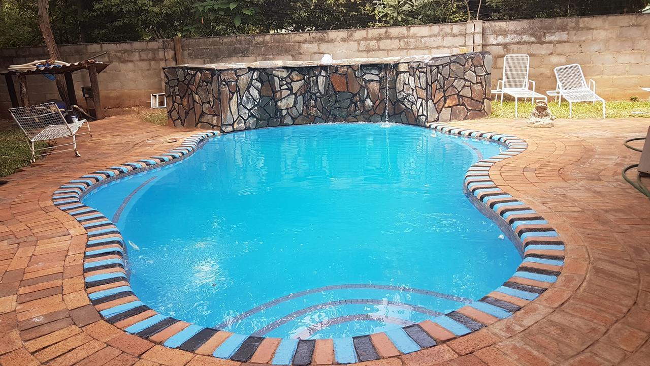 Mosi-Ua-Tunya Lodge Victoria Falls Eksteriør billede